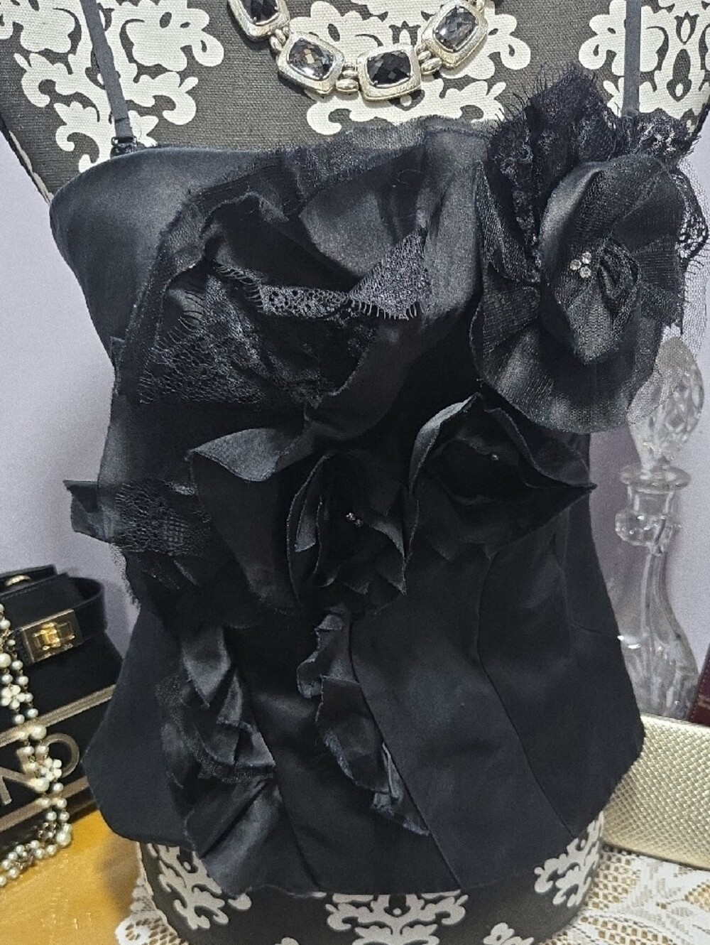 White House Black Market Black and Floral Strapless Top - Picture 4 of 13